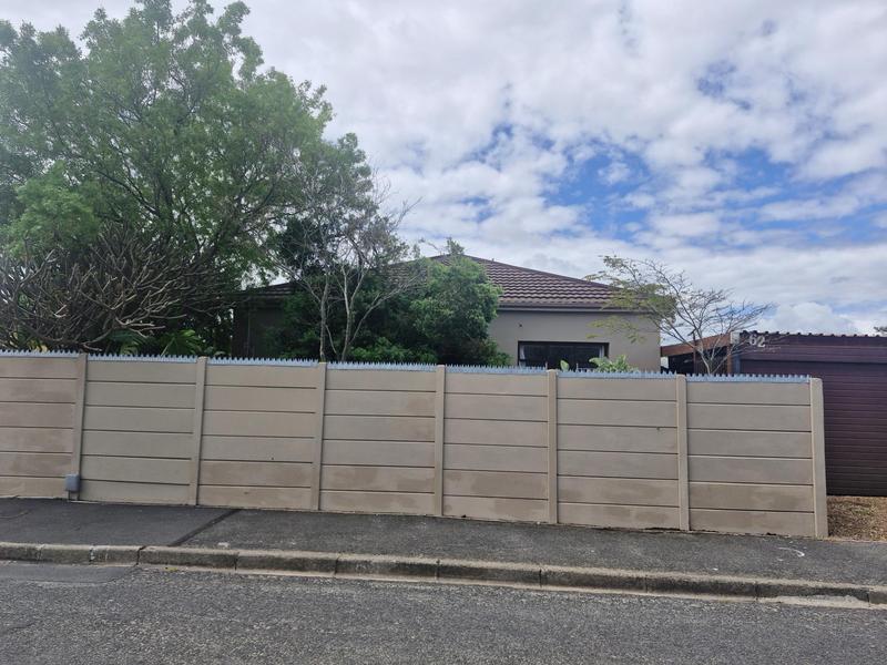 5 Bedroom Property for Sale in Glen Lilly Western Cape